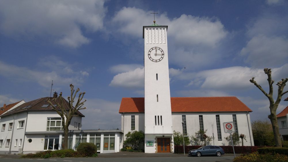 Vor 60 Jahren ordiniert - Die Martin-Luther-Kirche am Hagenplatz in Blomberg